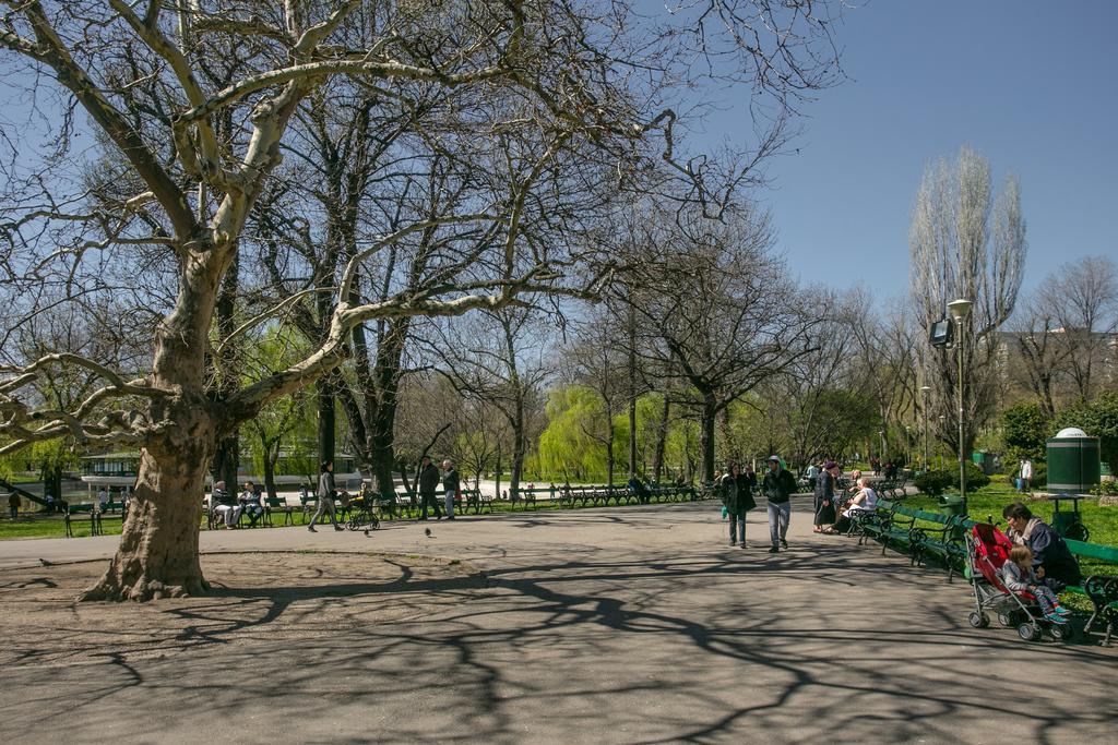 Central Park By Citylife Suites Bucharest Exterior photo