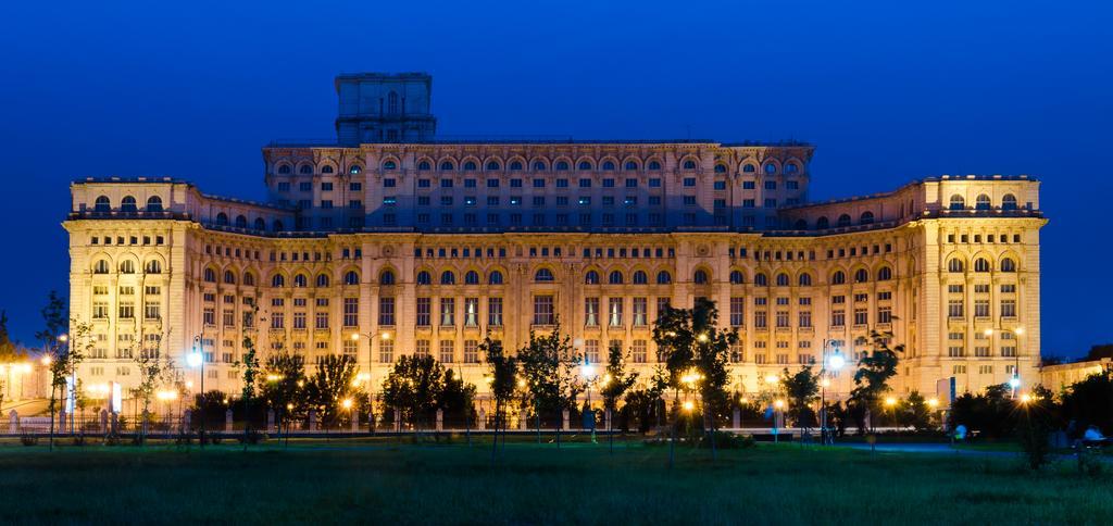 Central Park By Citylife Suites Bucharest Exterior photo